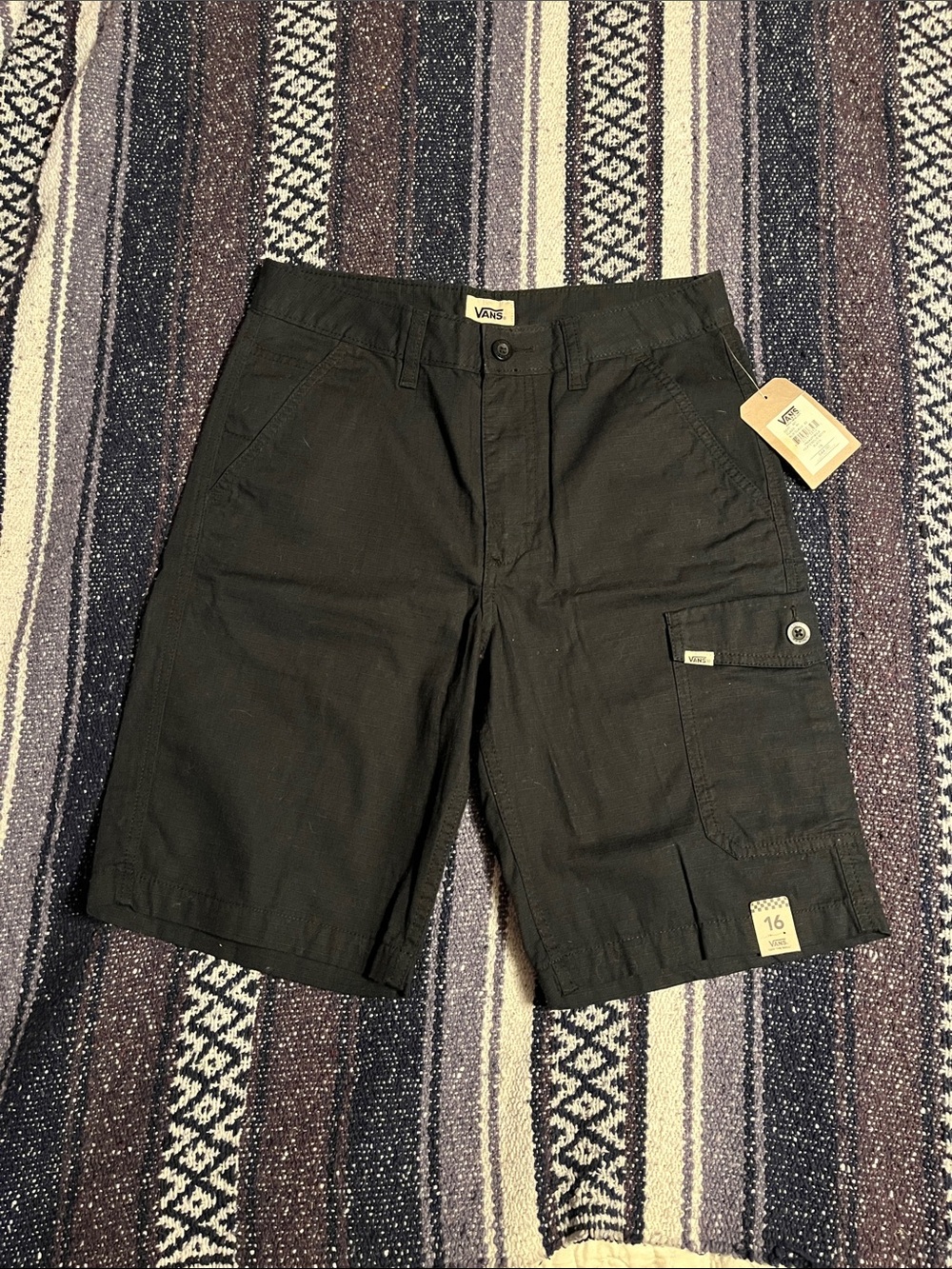 NWT boys Vans black cargo shorts